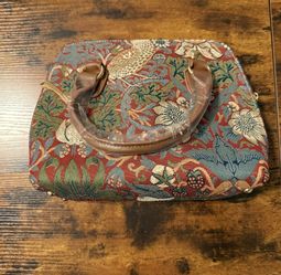 👜 Signare “Strawberry Thief” Tapestry Handbag – Brand New 