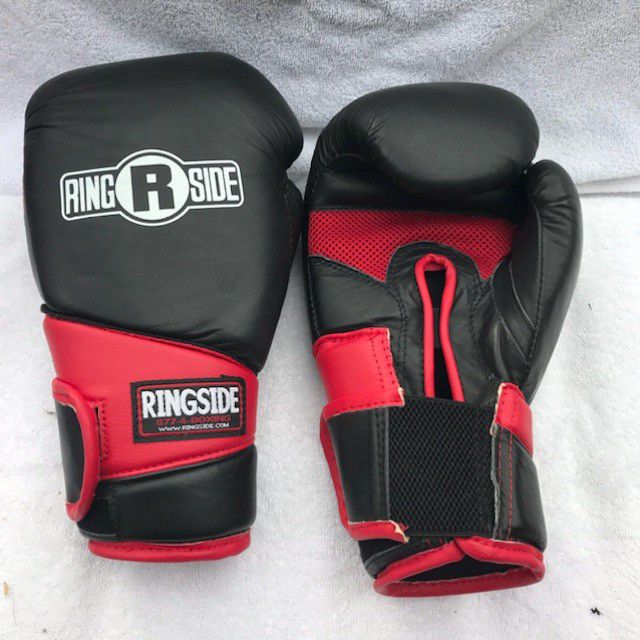 Black/red 14oz RingSide pro boxing gloves