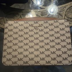 Like new Micheal Kors