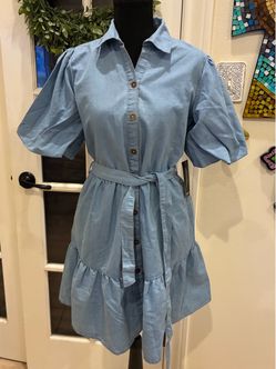 Women’s dress medium