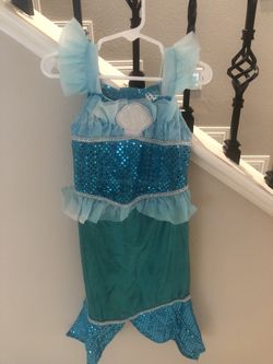 Little Mermaid Halloween costume. Girls Size 3-6