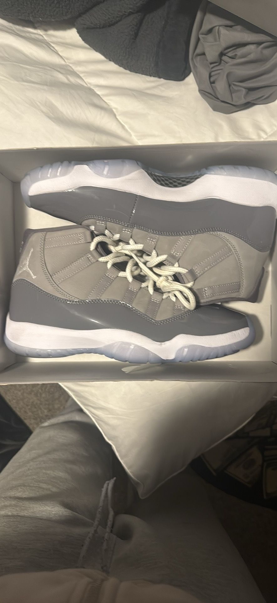 JORDAN COOL GREY 11’s