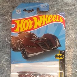 Hot Wheels Batmobile 