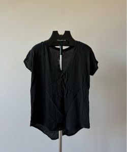 Women’s Black Blouse T-shirt Express New With Tag