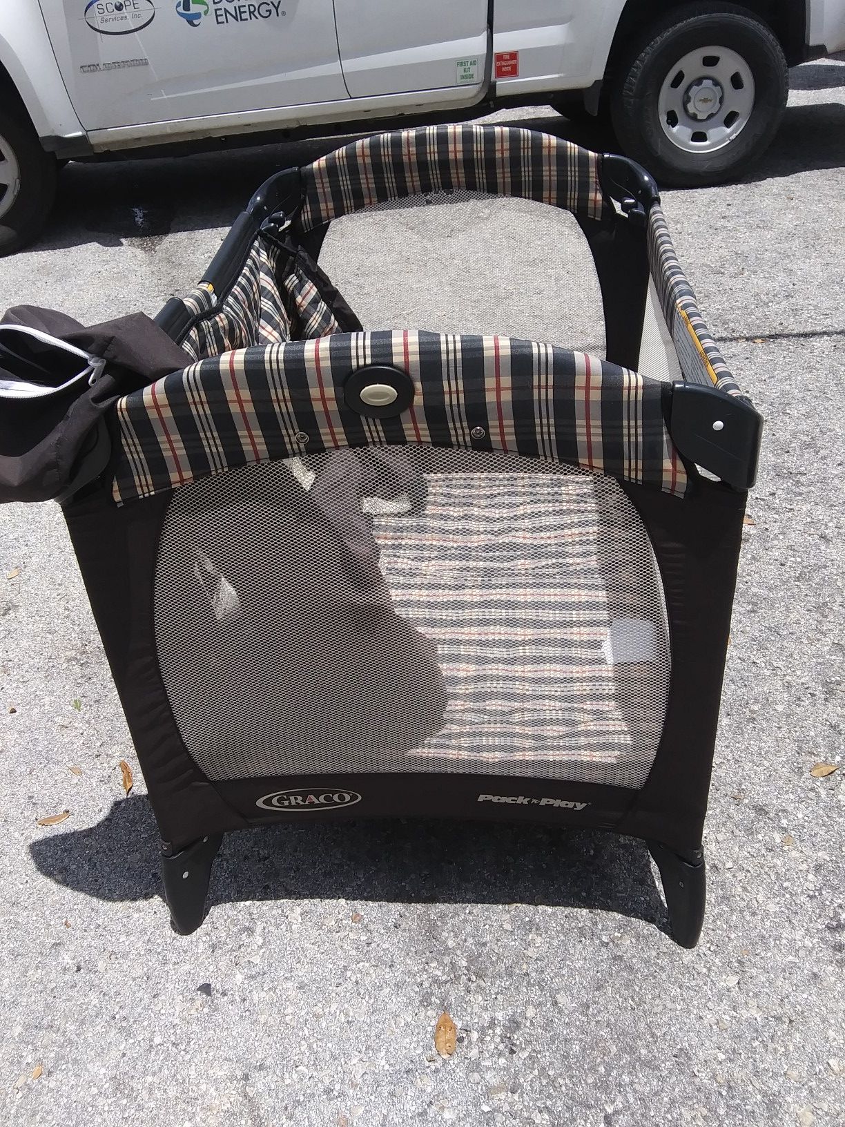 Graco pack and play with insert for infant bassinet