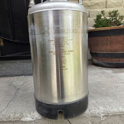 Kegco 3 gallon ball lock keg