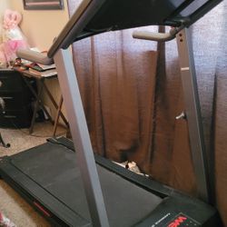 Weslo Incline Treadmill 