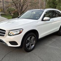 2019 MERCEDES-BENZ GLC 300