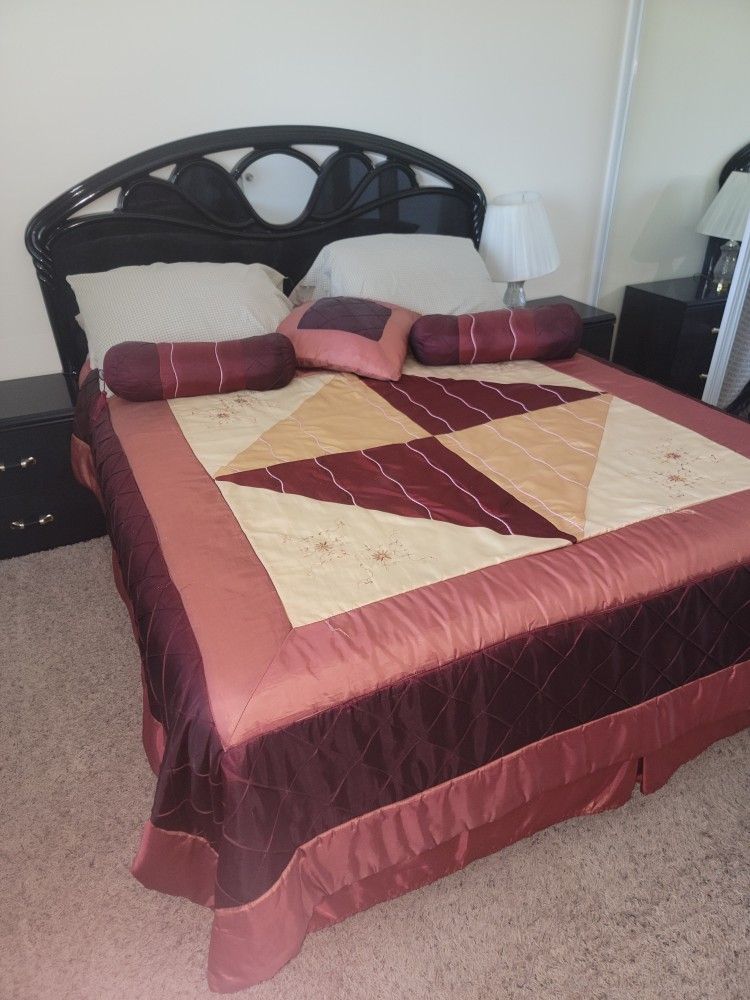 Queen Bedroom Set