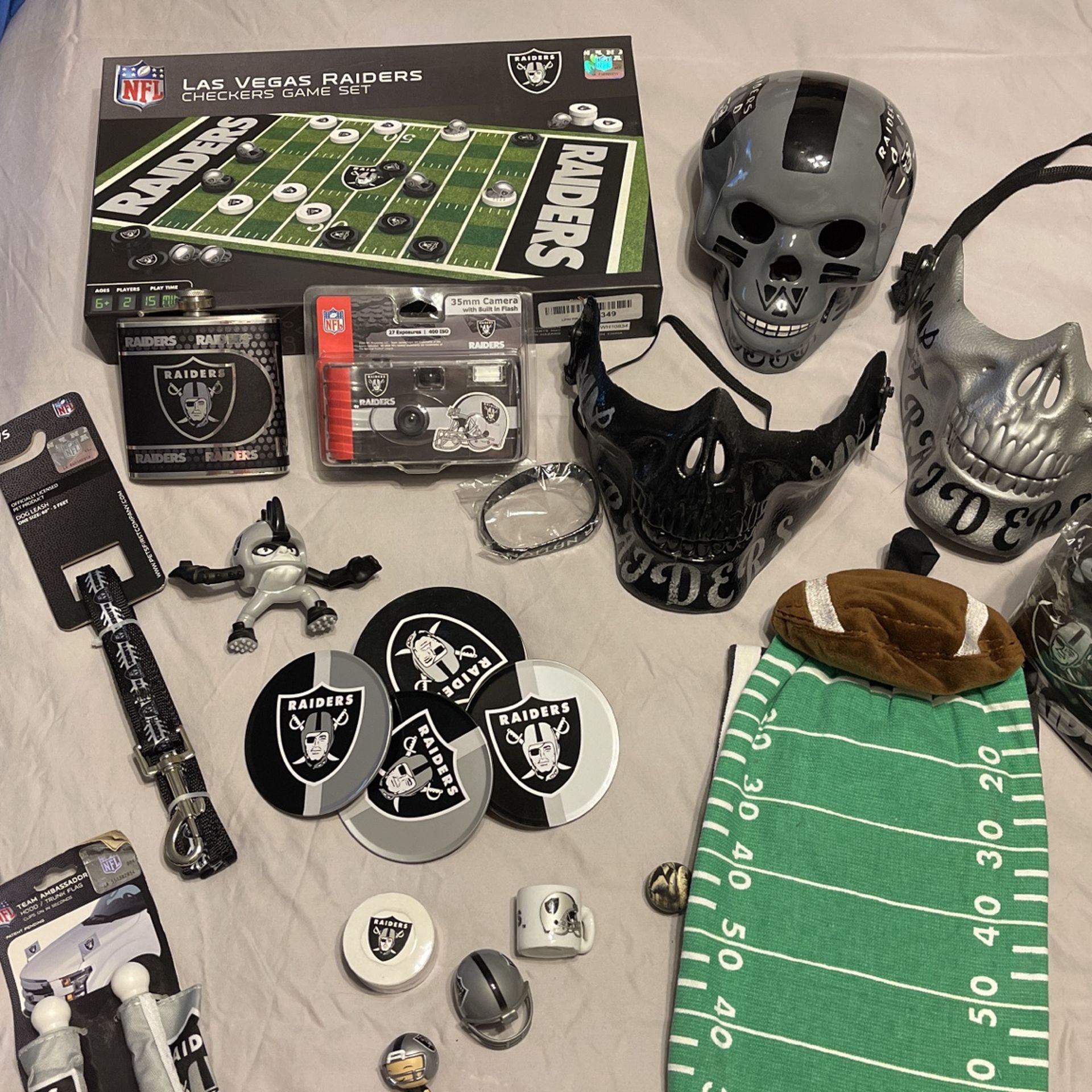 NFL Raiders Lot
