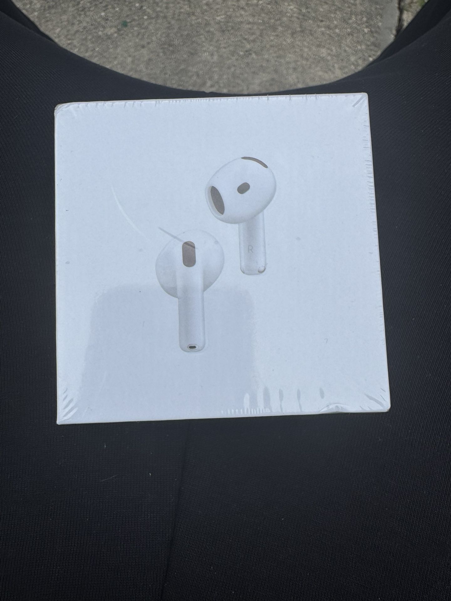 AirPod 4