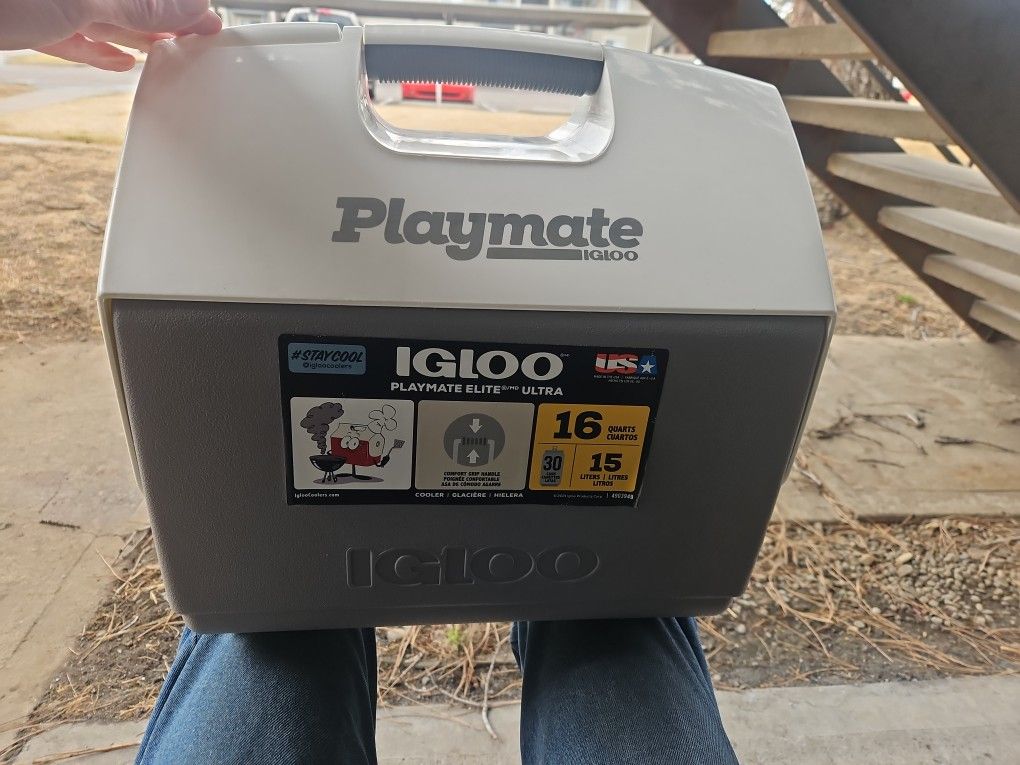 16 Qt Cooler Playmate
