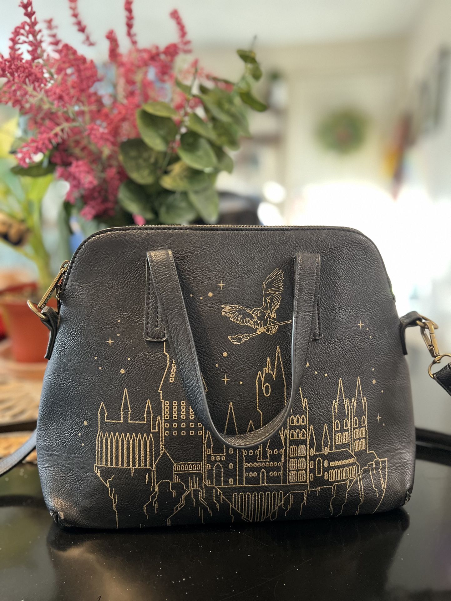 Loungefly Harry Potter Hogwarts Outline Satchel Bag