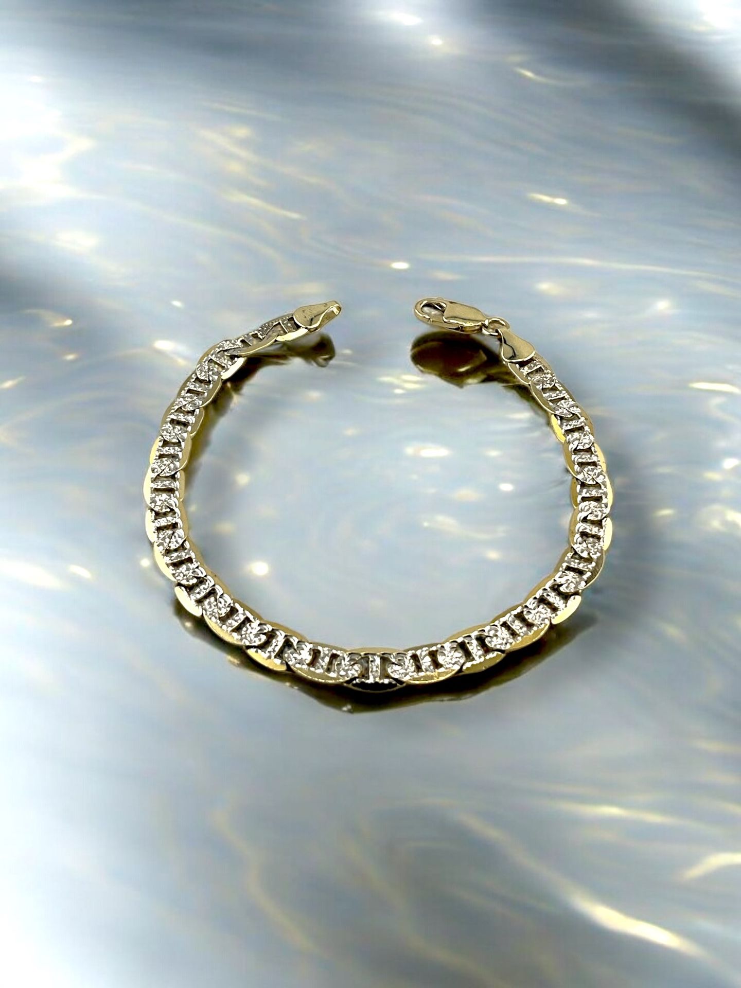 14kt Two Tone Gold Gucci Flat Diamond CT Style Bracelet