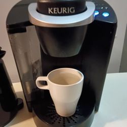 Keurig Coffee Maker Works Great 