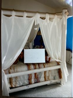 Pole bed assembly