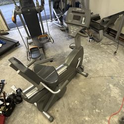 Life Fitness 93r Recumbent Bike.  