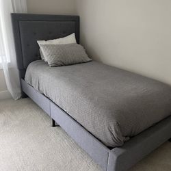 Twin Bed !