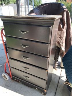 Dresser