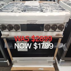 STUDIO 6.3 Cu. Ft. Smart Slide In Gas Range In Essance White With Pro BAKE Convection, Easy Clean, And Instaview