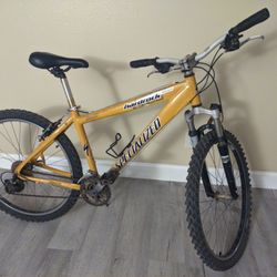Specialized Hardrock Sport Bike 