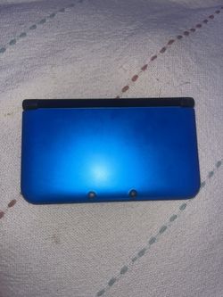 Blue Nintendo 3DS XL