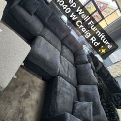 ✨️ Sectionals, 2pc Sofas ✨️ Furniture Queen Bedrooms, Dining Avail