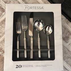 Fortessa 20-piece flatware set