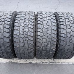 (4) 37x12.50R20 Mickey Thompson Baja Boss