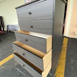 5 Drawer Dresser Assemble 