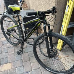 Specialized Jett 29 Mountain Bike