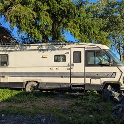 1989 Ford E-350 RV Cutaway - Parting Out

(Chassis/Engine/Transmission)
