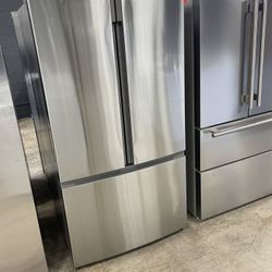 Insignia French Door Refrigerator PVX