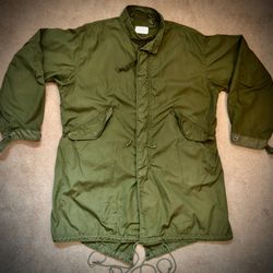 (#199) Vintage Military Extreme Cold Weather Parka