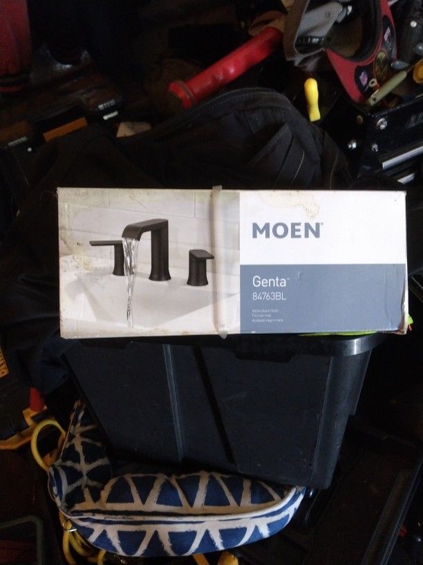 Moen Faucet Genta 84763BL
