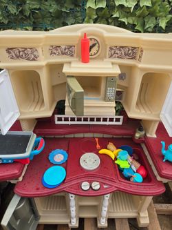 Play Kitchen