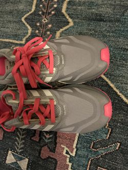 Adidas Size 6 Women’s Response Boost Techfit Running Shoes
