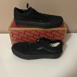 Black Old School Vans 