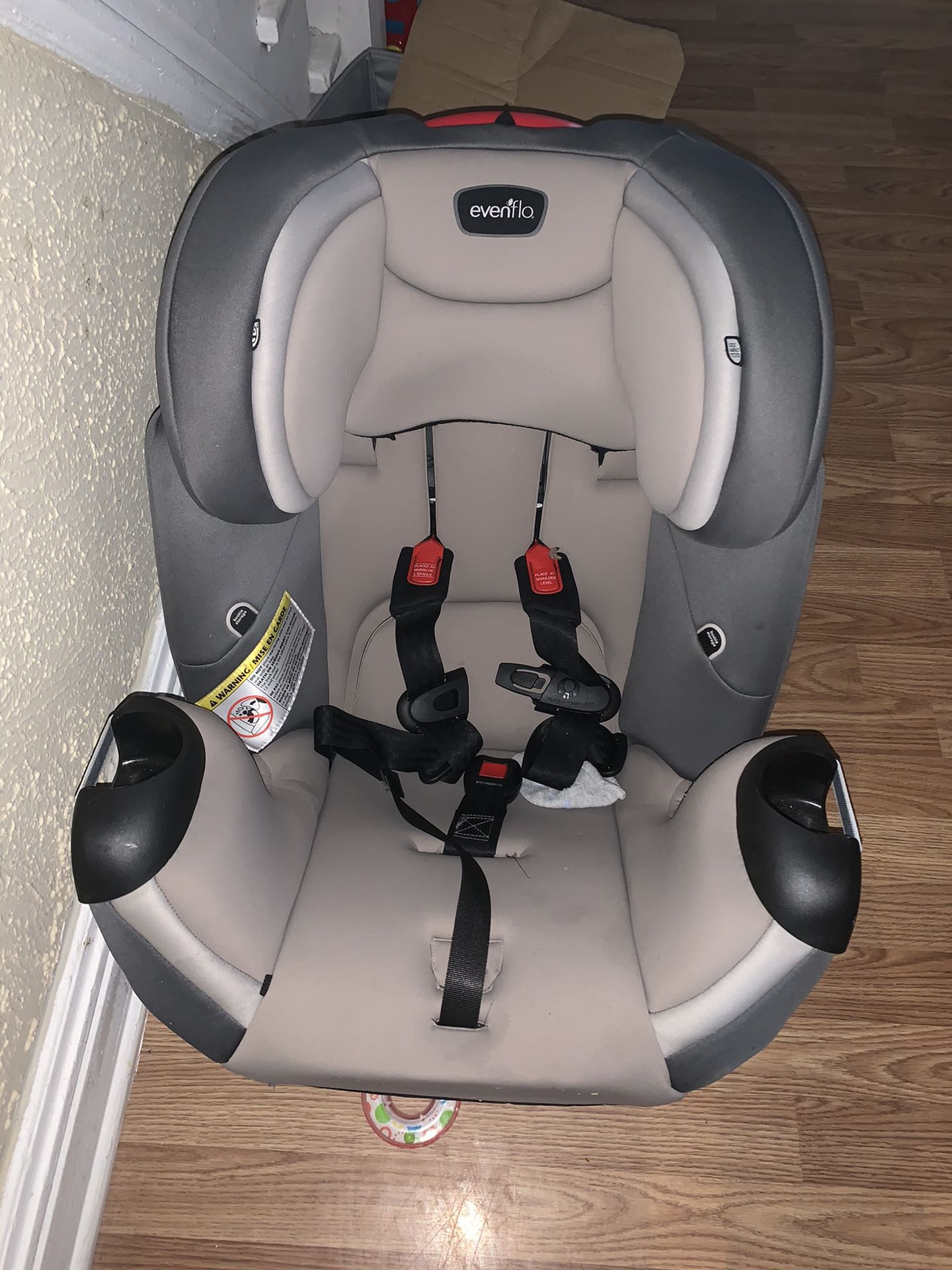 Evenflo convertible car seat