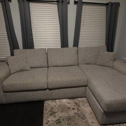 Sectional Sofa 