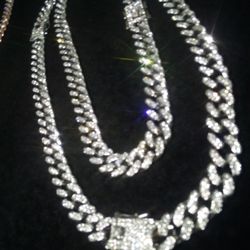 Shorty 18" & Longer 24" White Silver Set 