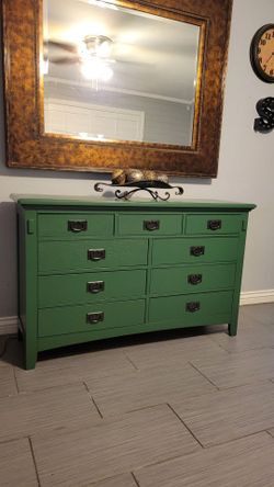 BEAUTIFUL LONG GREEN DRESSER