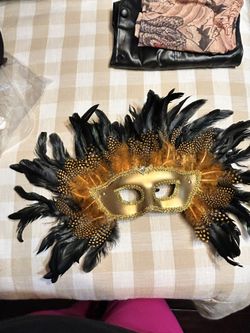 Feather Mask Halloween