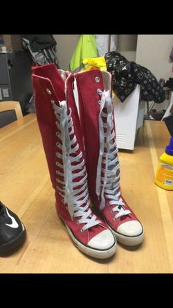 Converse style shoes size 4y