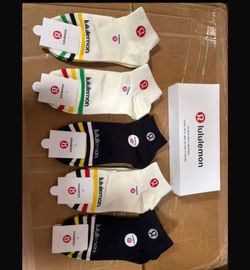 Wholesale warehouse for Alo and Lululemon socks.