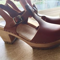 MIA Madeline leather Swedish clog heals. Sz 9