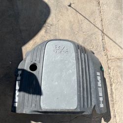 Charger-challenger 5.7 Hemi Engine Cover 