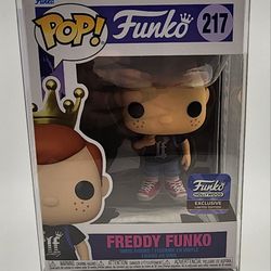 Funko POP Freddy Funko #217 Funko Hollywood Exclusive W/Protector 🔥