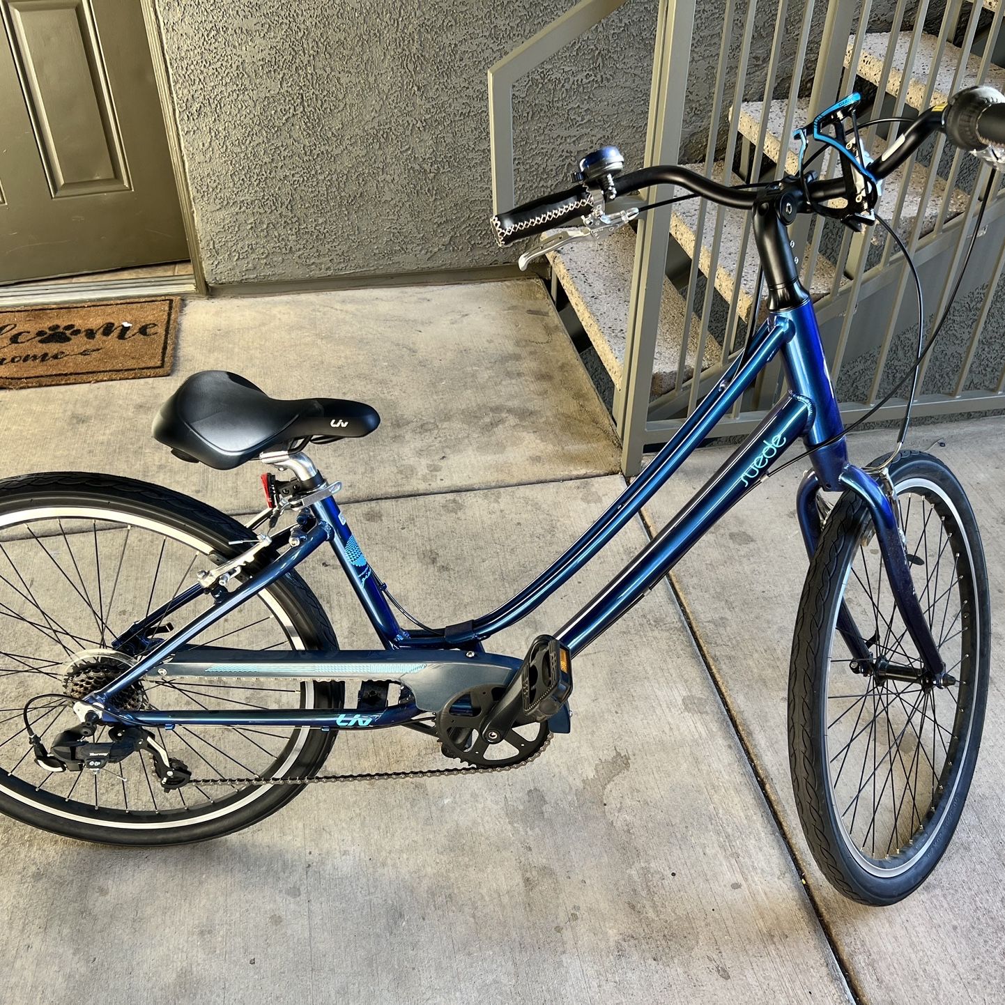 Women s Giant Liv Suede Hybrid 7 Speed Cruiser Bike for Sale in Las Vegas NV OfferUp