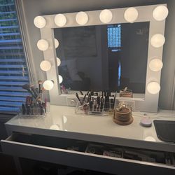 Hollywood vanity